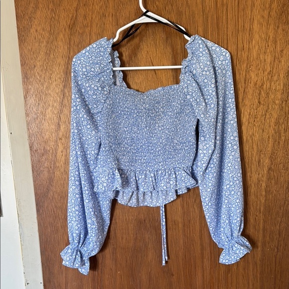 Forever 21 Floral Blue Women's Top- size small - Picture 2 of 3